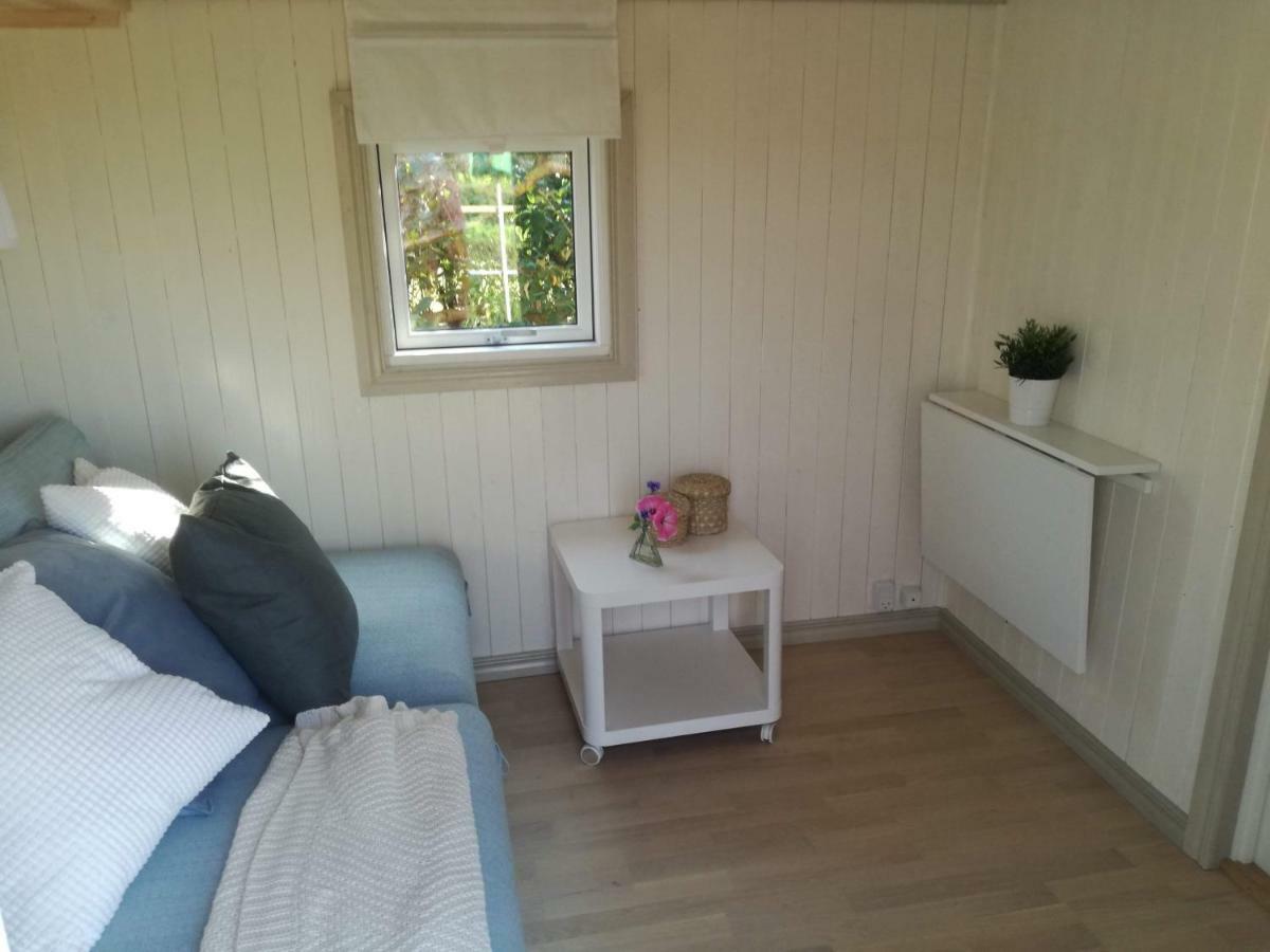 Guesthouse Gjoel Gjol ภายนอก รูปภาพ