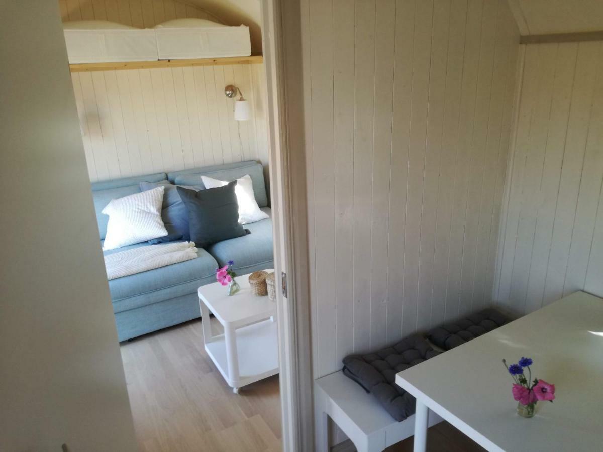 Guesthouse Gjoel Gjol ภายนอก รูปภาพ